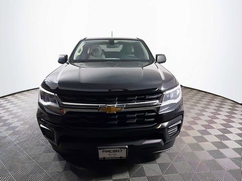 Used 2021 Chevrolet Colorado W/T AWD/4WD image 2
