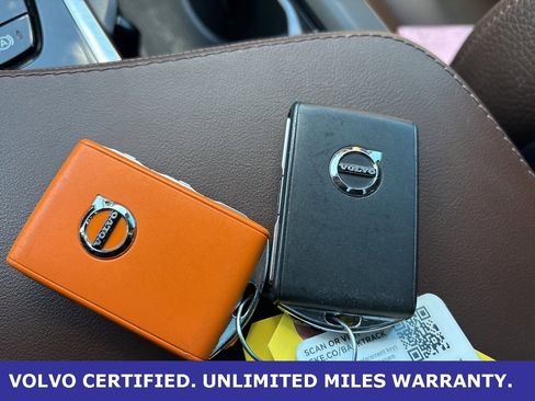 Certified 2024 Volvo XC90 B5 Plus w/ Protection Package Premier image 28