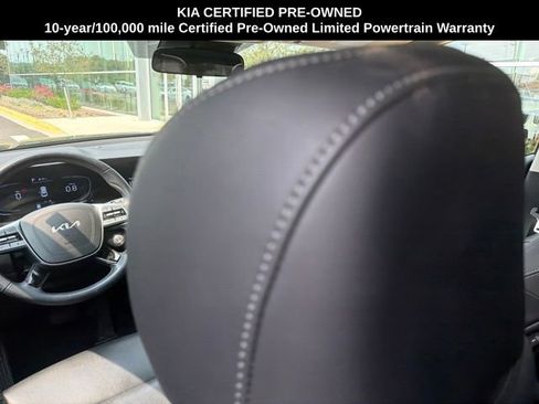 Certified 2025 Kia Telluride S FWD image 9