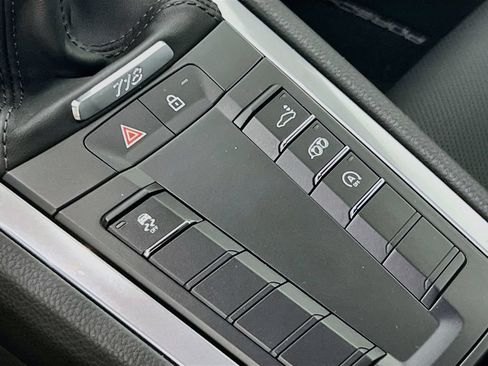 Certified 2025 Porsche 718 Cayman S RWD image 23