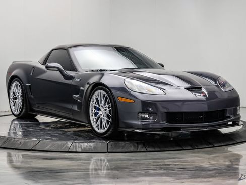 Used 2010 Chevrolet Corvette ZR1 w/ Preferred Equipment Group RWD image 26