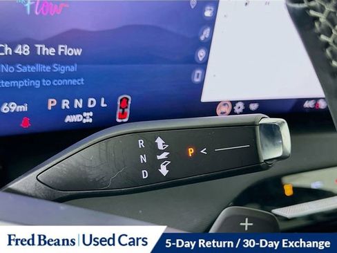 Used 2025 Buick Enclave Preferred image 19