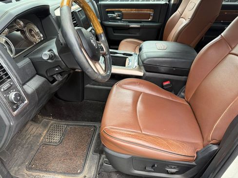 Used 2017 RAM 1500 Laramie Longhorn image 15