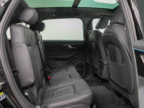Used 2025 Audi Q7 3.0T Premium Plus image 13