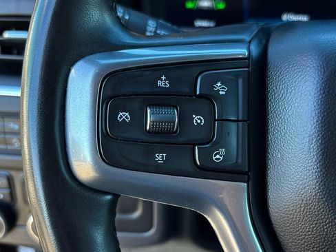 Used 2024 Chevrolet Suburban Premier image 14