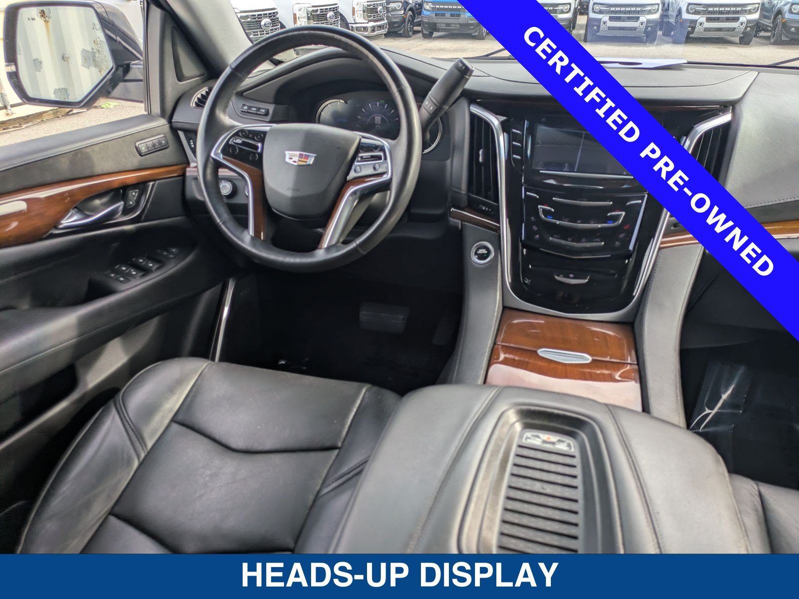 Used 2020 Cadillac Escalade ESV Premium Luxury AWD/4WD image 26