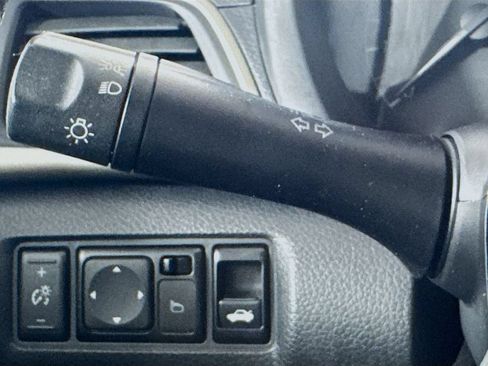 Used 2013 Nissan Sentra S FWD image 12