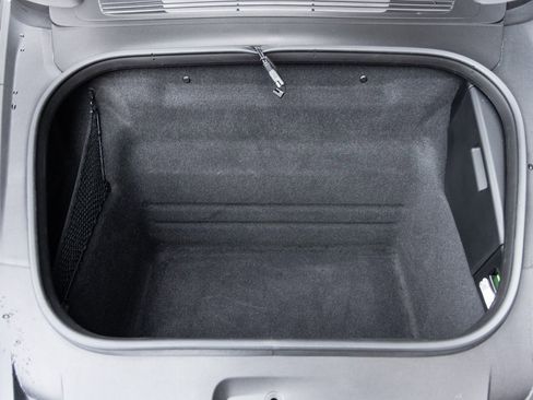 Used 2024 Porsche 911 Carrera 4 w/ Sport Package image 34