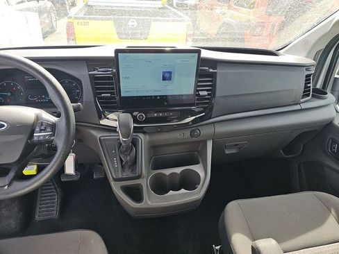 Used 2025 Ford Transit 350 XLT image 12