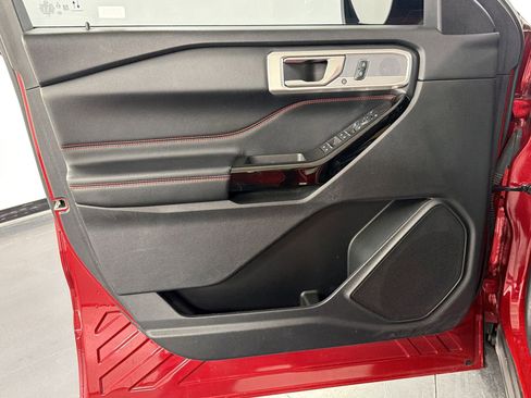 Used 2022 Ford Explorer ST-Line w/ Class IV Trailer Tow Package image 14