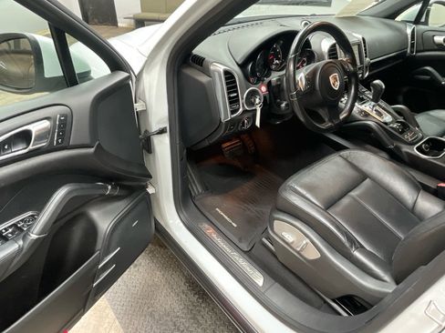Used 2014 Porsche Cayenne AWD/4WD image 14