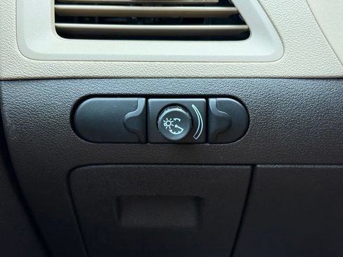 Used 2010 Chevrolet Malibu LS FWD image 25