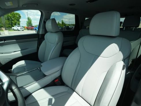 Used 2025 Hyundai Palisade SEL FWD image 41