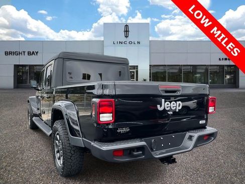 Used 2021 Jeep Gladiator Overland w/ Cold Weather Group AWD/4WD image 5