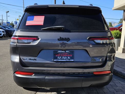 Used 2022 Jeep Grand Cherokee L Laredo AWD/4WD image 6