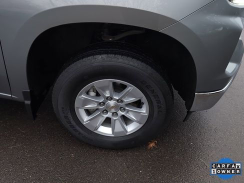 Used 2025 Chevrolet Silverado 1500 LT image 3