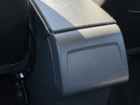 Used 2024 Volkswagen Jetta SE image 24