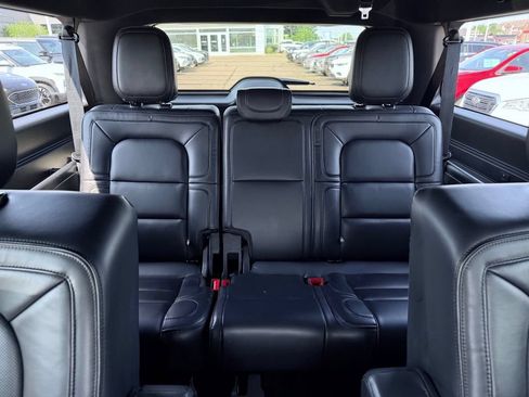 Used 2019 Lincoln Navigator L Reserve AWD/4WD image 27