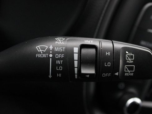 Used 2024 Kia Soul LX w/ Option Group 015 FWD image 27