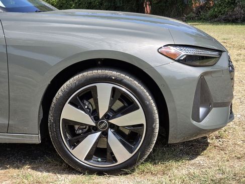 New 2025 Audi A5 2.0T Prestige image 11