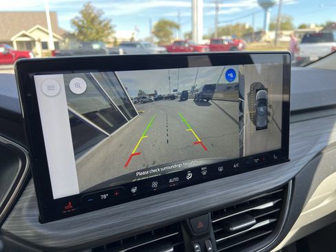 Used 2023 Ford Escape Platinum image 21