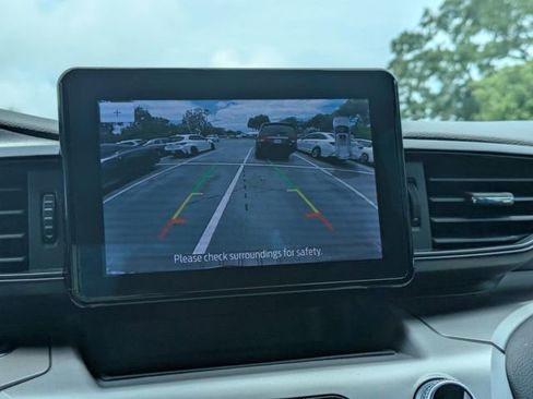 Used 2021 Ford Explorer XLT RWD image 22