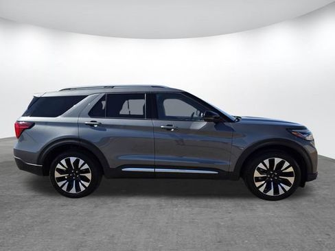 Used 2025 Ford Explorer Platinum w/ LUX Leather Package image 3