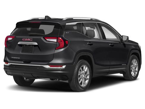Used 2024 GMC Terrain SLE FWD image 2