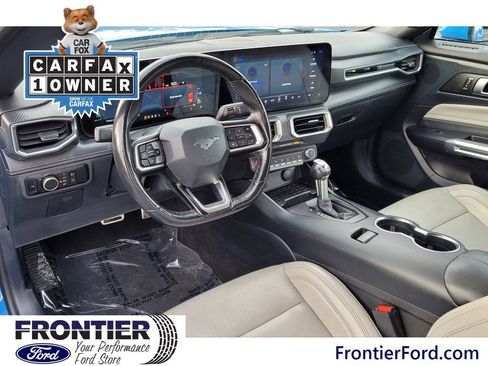 Used 2024 Ford Mustang Premium image 8