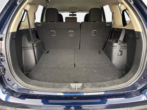 Used 2020 Mitsubishi Outlander ES image 23