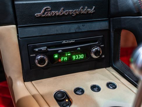 Used 2003 Lamborghini Murcielago Coupe image 17