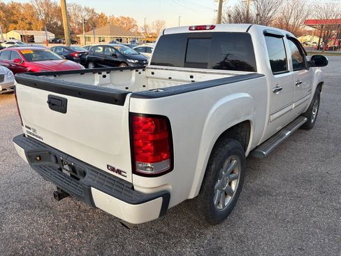 Used 2011 GMC Sierra 1500 Denali image 6