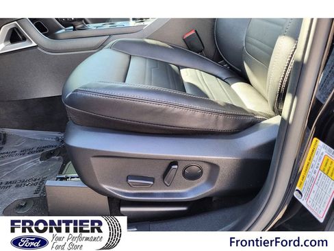 Used 2024 Ford Ranger Lariat w/ FX4 Off-Road Package image 13