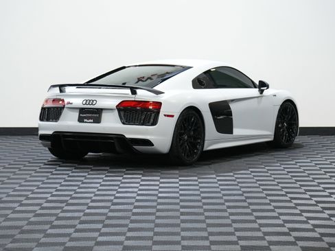 Used 2018 Audi R8 V10 plus image 6