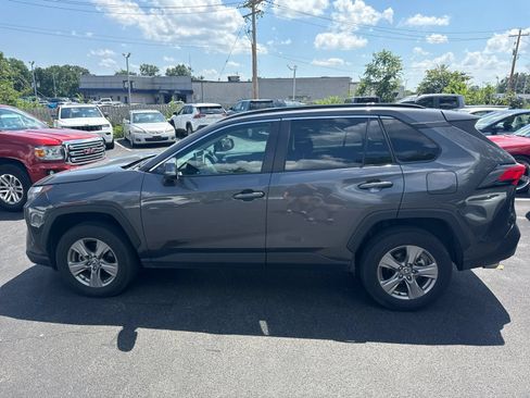 Used 2024 Toyota RAV4 XLE AWD/4WD image 3