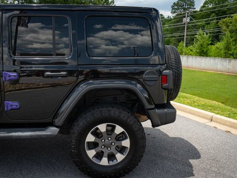 Used 2021 Jeep Wrangler Unlimited Sahara AWD/4WD image 6