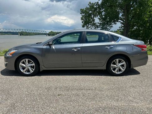 Used 2014 Nissan Altima 2.5 SL FWD image 2