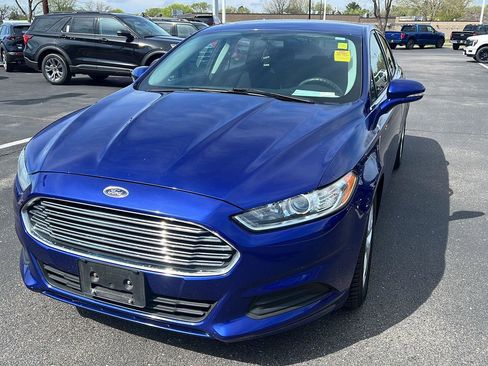 Used 2016 Ford Fusion SE image 13