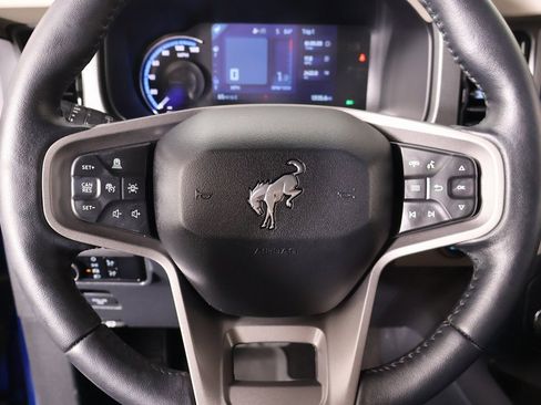 Used 2024 Ford Bronco Wildtrak image 3