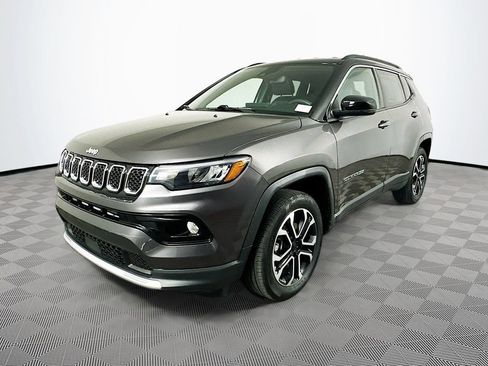 Certified 2024 Jeep Compass Limited AWD/4WD image 5