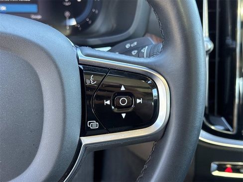 Used 2024 Volvo S60 B5 Plus image 11