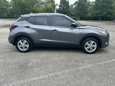 Certified 2025 Nissan Kicks Play S FWD image 8