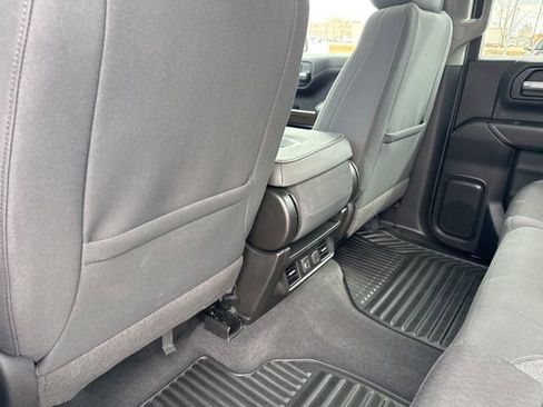 Used 2022 Chevrolet Silverado 1500 LT w/ Z71 Off-Road Package image 27