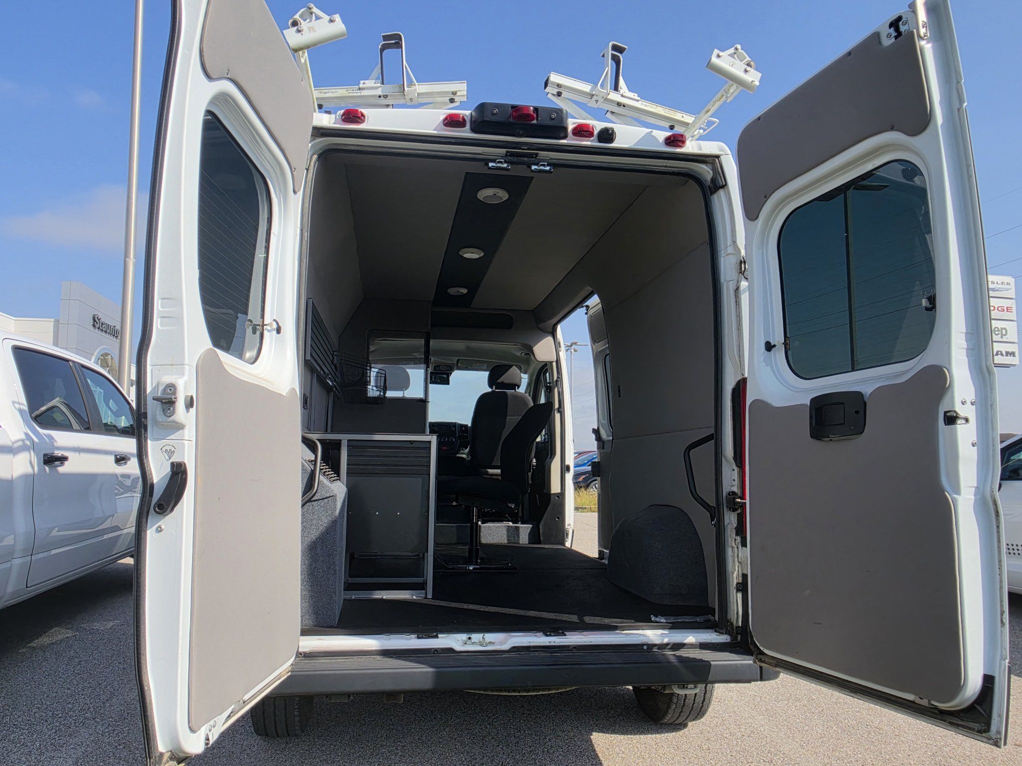 Used 2021 RAM ProMaster 1500 FWD image 5