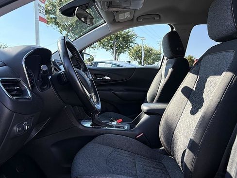 Used 2022 Chevrolet Equinox LT FWD image 9