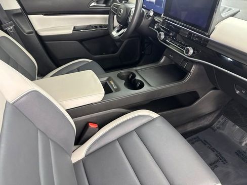 Used 2025 Honda Prologue Touring image 25