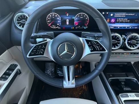 Certified 2025 Mercedes-Benz GLB 250 image 18