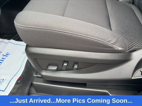 Used 2019 GMC Sierra 1500 SLE w/ SLE Value Package image 12