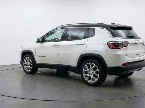 Used 2025 Jeep Compass Limited AWD/4WD image 6