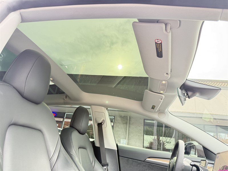 Used 2022 Tesla Model 3 Performance AWD/4WD image 11